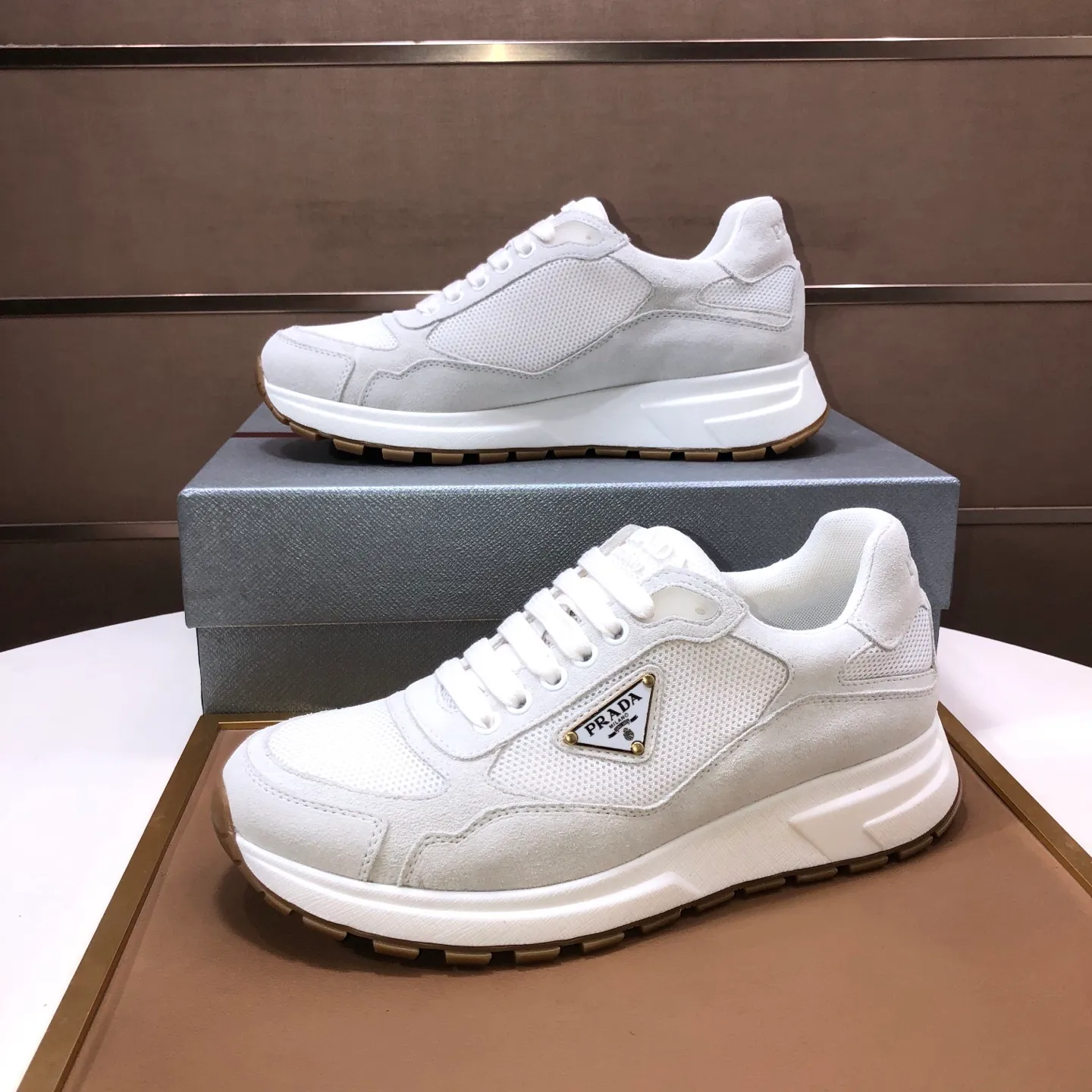 Men's shoes 💰580💰 [PRADA] Top-quality original items, new seasonal styles, high-quality original items, top-level imported calfskin and original imported glue, imported cowhide lining with original cowhide feet, original outsole! Quality guaranteed! Code 38-45 (45 customized)